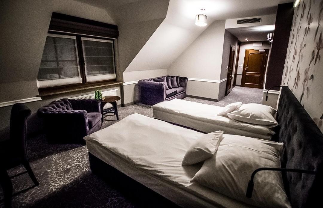 Hotel Palac Poledno Pokoj fotografie